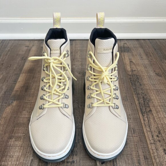 Dr. Martens Women's Combs W 6 Eyelet Combat Boots Parchment Beige 40/60 Size 11 - Picture 4 of 12